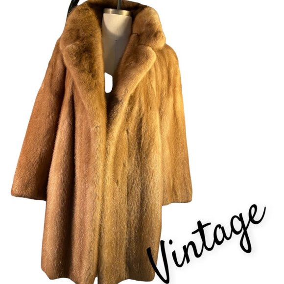 New York Fur Jackets & Blazers - STUNNING VINTAGE CARMEL COLORED MINK 3/4 JACKET (VGUC)